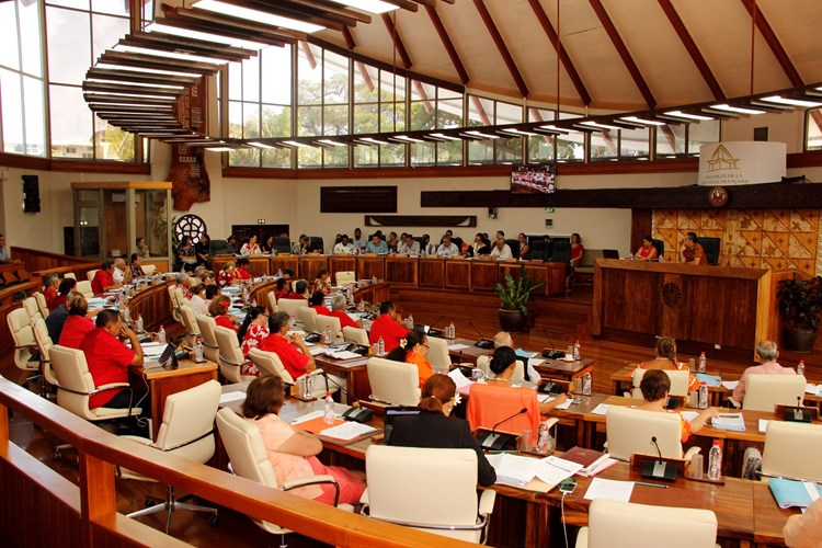 Le budget général 2018 de la Polynésie française adoptée en séance à l'assemblée