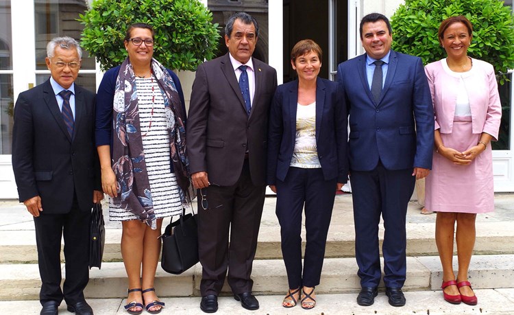 La délégation polynésienne à la rencontre de la ministre des Outre-mer et du président du comité d'indemnisation des victimes des essais nucléaires
