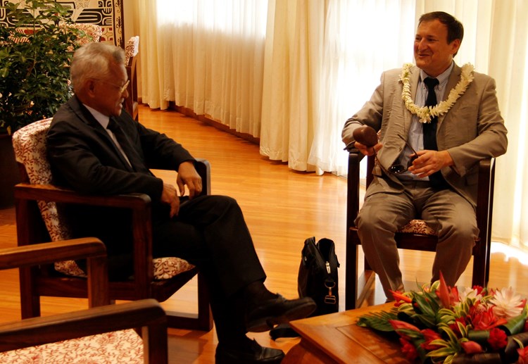 Le nouveau secrétaire général du haut-commissaire rencontre le président de l’assemblée de la Polynésie française