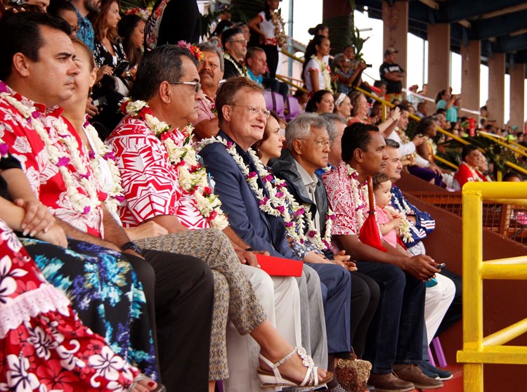 Le président de l’assemblée de la Polynésie française Gaston Tong Sang a participé à l’ouverture des championnats du monde de va’a 