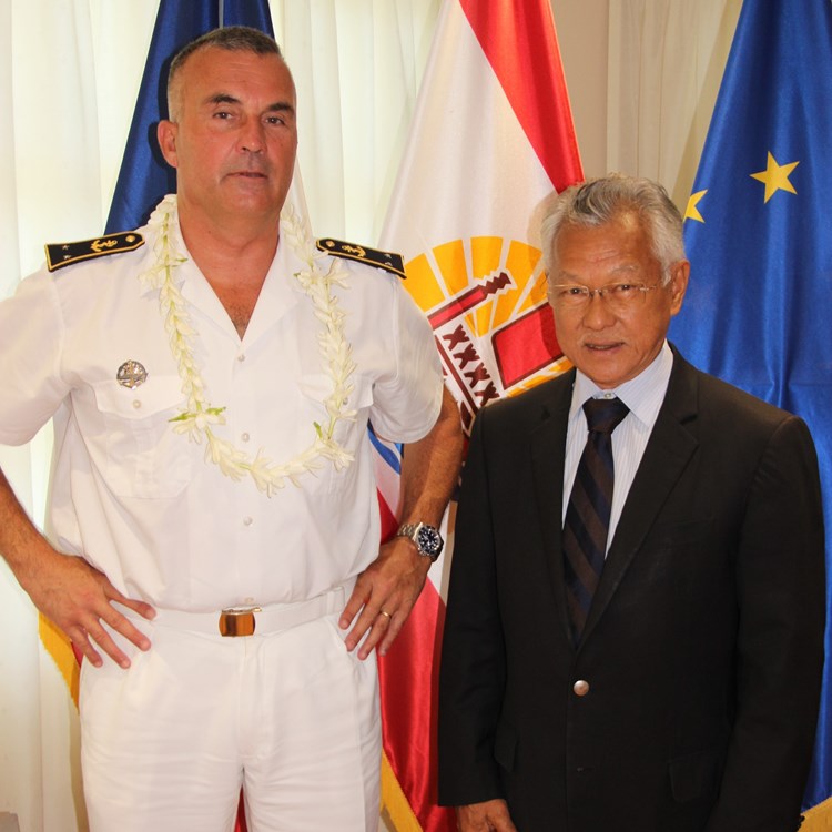 Le président de l’Assemblée de la Polynésie française reçoit le Contre-Amiral Laurent LEBRETON