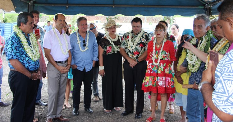 La première vice-présidente de l'assemblée participe à la cérémonie de pose de la première pierre du parc paysager de HOTUAREA à Faa’a