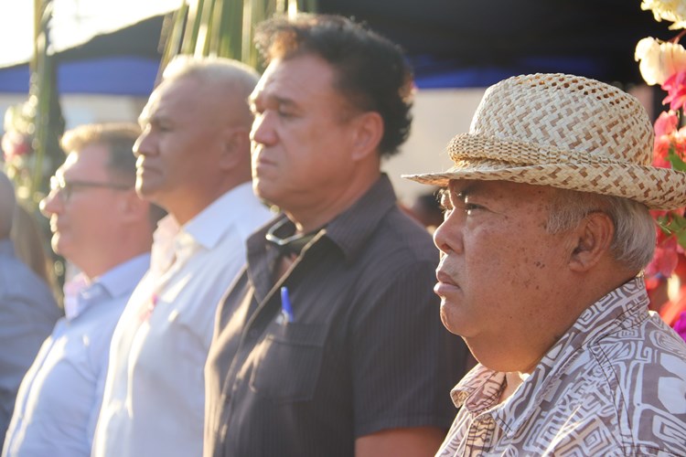 M. Frédéric RIVETA, 3ème vice-président  de l’assemblée participe à la cérémonie de présentation au drapeau des volontaires stagiaires du RSMA-PF