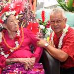 Le 105ème anniversaire de Marthe SUARD, doyenne des Polynésiens, célébré en présence du président de l’assemblée