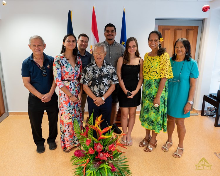 Accueil de cinq « Jeunes cadres Polynésiens » à l’assemblée