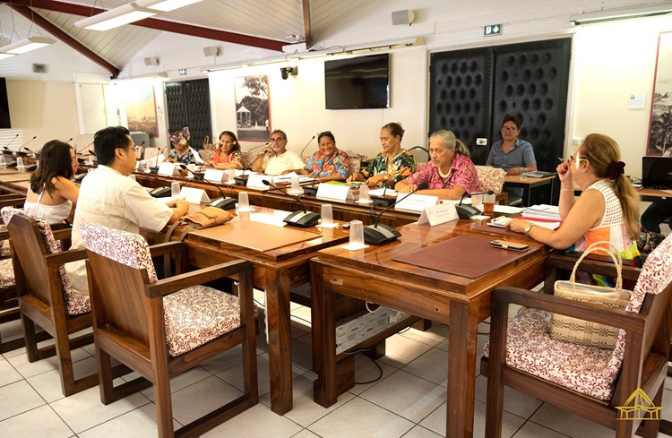 Vingt-trois projets d’arrêté étudiés en commission de contrôle budgétaire et financier de l’assemblée de la Polynésie française