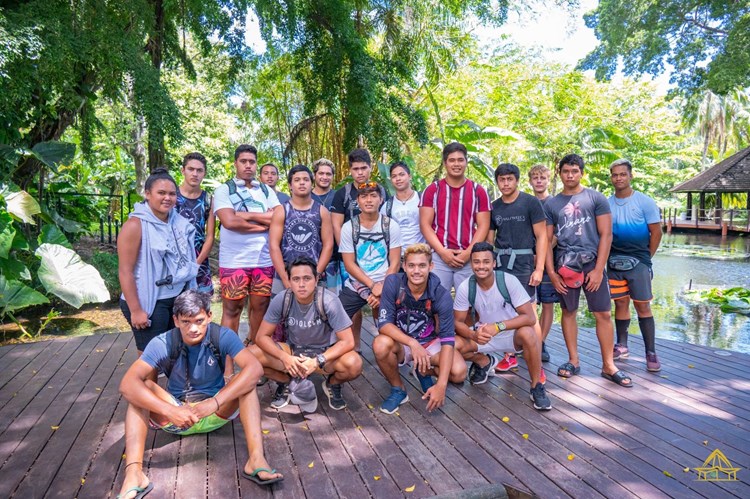 L’assemblée de la Polynésie française accueille une classe de 1ère année de baccalauréat professionnel du lycée de Taiarapu Nui