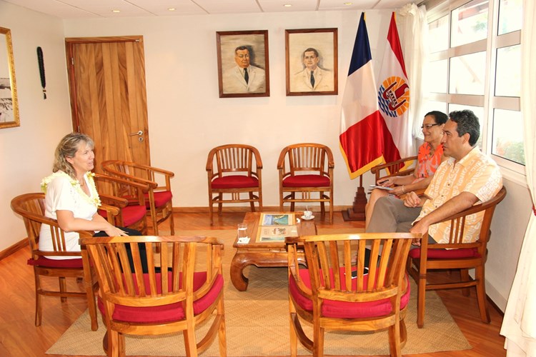Visite de courtoisie de Ghislaine VEYSSIER nouvelle directrice des finances publiques 