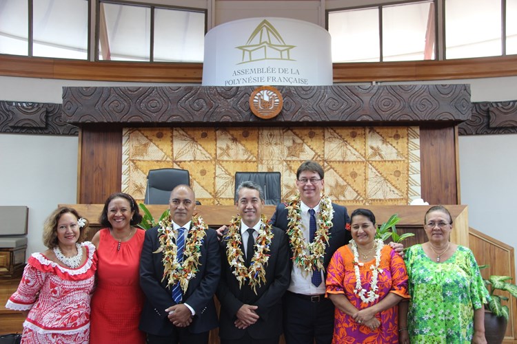 Visite officielle de M. SANTA, président du congrès de Nouvelle-Calédonie et de M. KULIMOETOKE, président de l’assemblée territoriale de Wallis et Futuna, pour l’adhésion à la convention de partenariat du 5 décembre 2013