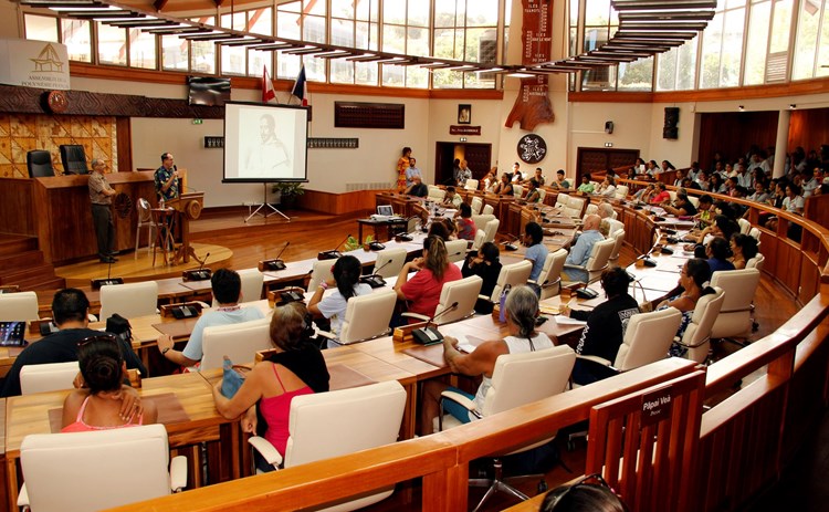 Les conférences publiques sur la dynastie des POMARE ont fait salle comble