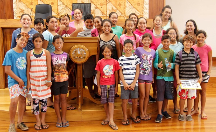 L’école Fareatai de Mahaena en visite à l’assemblée de la Polynésie française 
