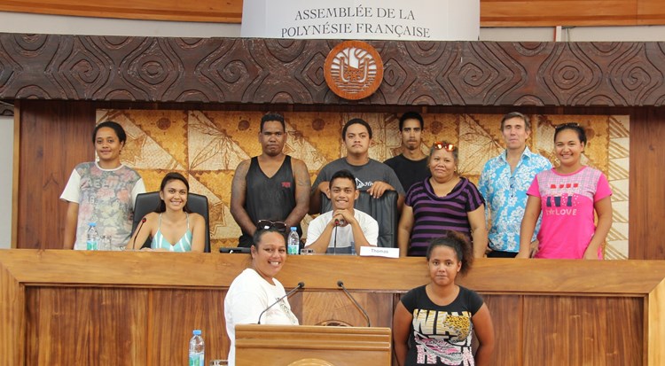 10 stagiaires du centre Grand angle formation en visite à l’assemblée
