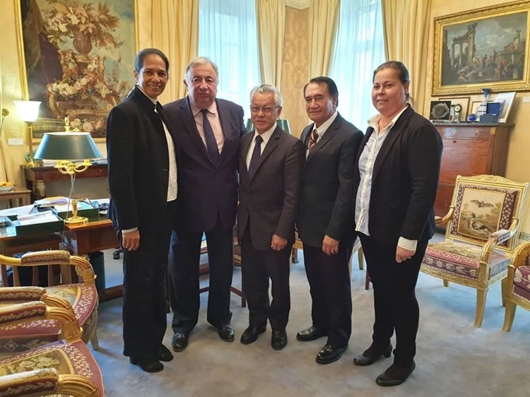 Visite d’études du président de l’assemblée  et des présidents des groupes politiques au Sénat
