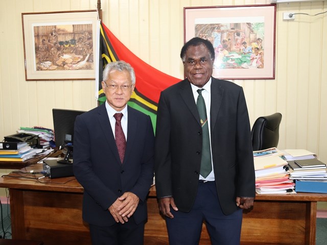 Mai 2019 - Visite en république du Vanuatu sur invitation de M. Esmon SAIMON, Président du parlement de la République du Vanuatu