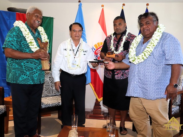 M. Roch WAMYTAN, président du Congrès de Nouvelle-Calédonie rencontre M. Antony GEROS, président de l’assemblée de la Polynésie française -01-2024