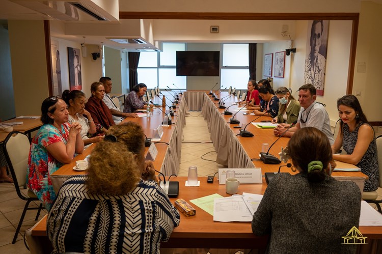 Présentation du collège d’experts en matière foncière aux membres de la commission du logement