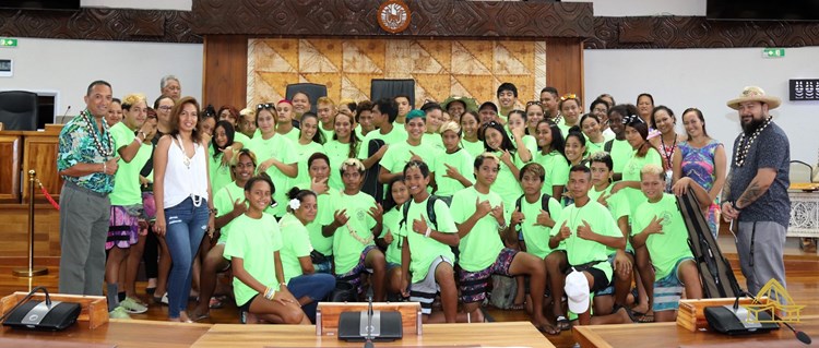 Visite guidée pour 48 élèves du collège de Hao