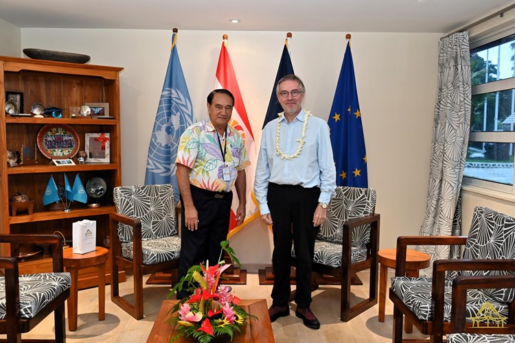 Rencontre protocolaire du Président de l'université de la Polynésie française à l’Assemblée