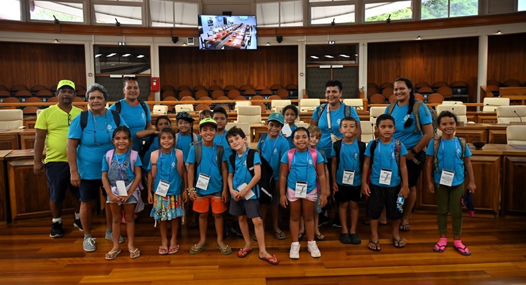 Visite guidée pour des élèves de l’école élémentaire de Paopao (Moorea)