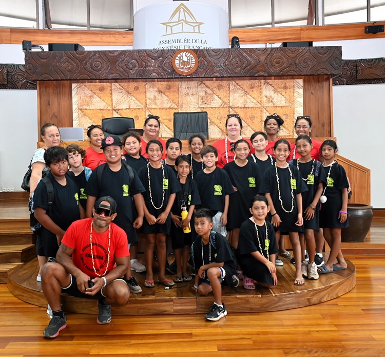 Visite guidée pour des élèves de l’école primaire Tiputa Timi Harrys de Rangiroa