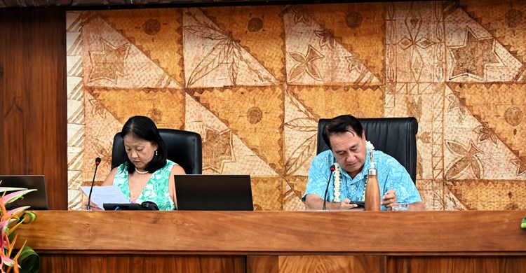 Rapport d'orientation budgétaire et cinq textes étudiés lors de la quatrième séance de la session budgétaire de l'Assemblée