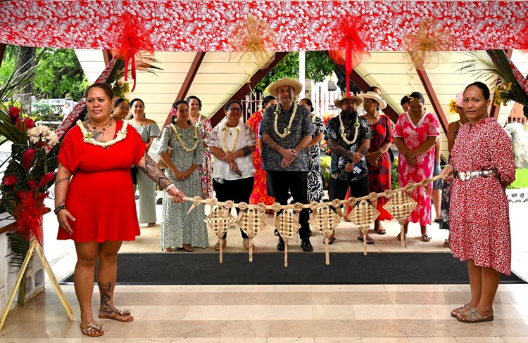 Ouverture du salon « Art et Passion – La magie des artisans du Fenua » dans le hall de l’Assemblée