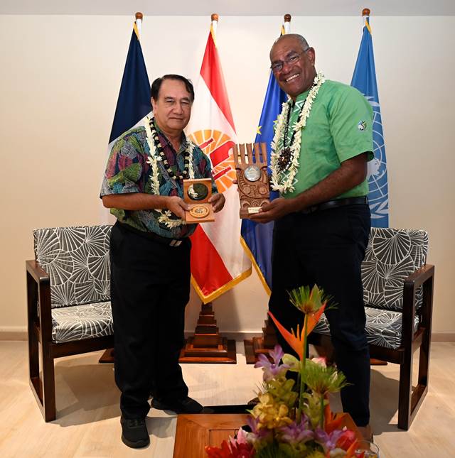 Rencontre protocolaire entre le Président de l'Assemblée et le Président du gouvernement de la Nouvelle-Calédonie