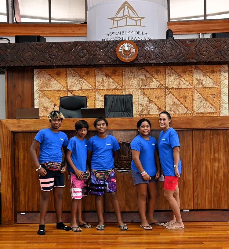 Visite guidée des 6e de Anaa à l’Assemblée