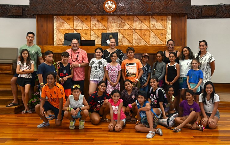 Visite guidée pour des élèves de l'école Patoa de Nuku-Hiva