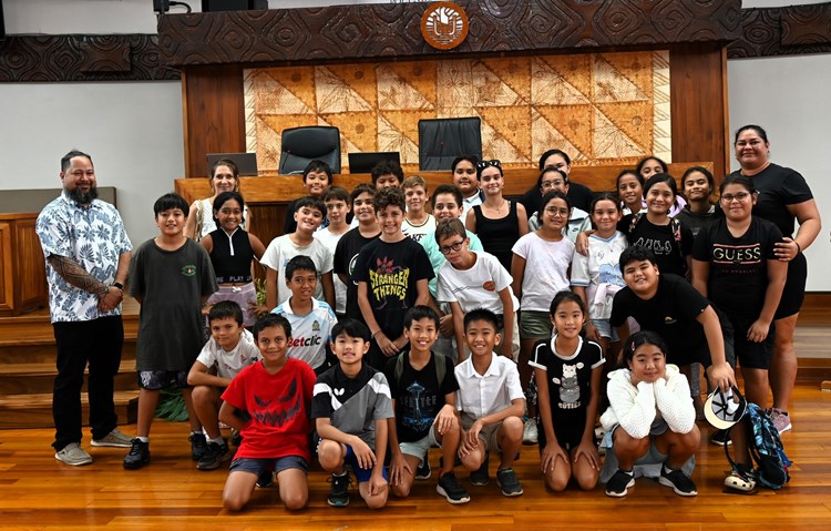 Les élèves de CM2 de l’école St Jean-Baptiste en visite en l’Assemblée