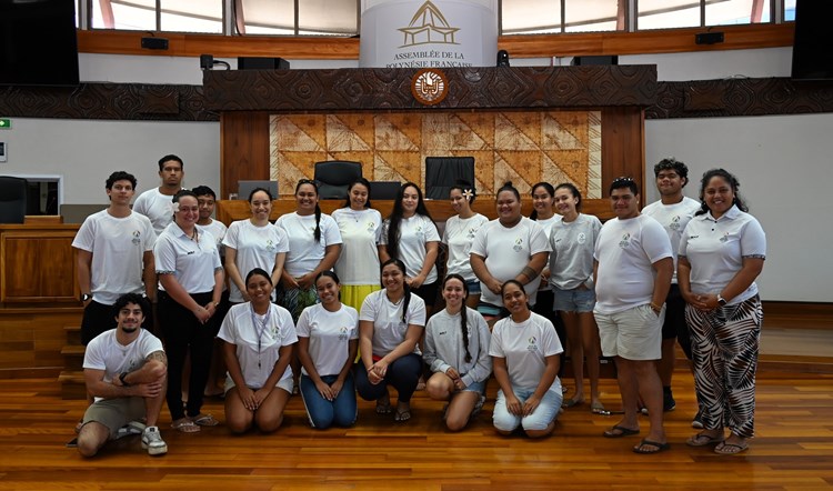 Visite guidée pour des stagiaires du Comité d'organisation des Jeux du Pacifique 2027